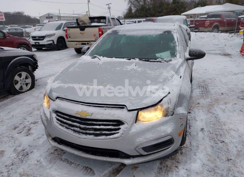 Photo 2 of 2015 Chevrolet Cruze LS AUTO (VIN 1G1PA5SH6F7240786)