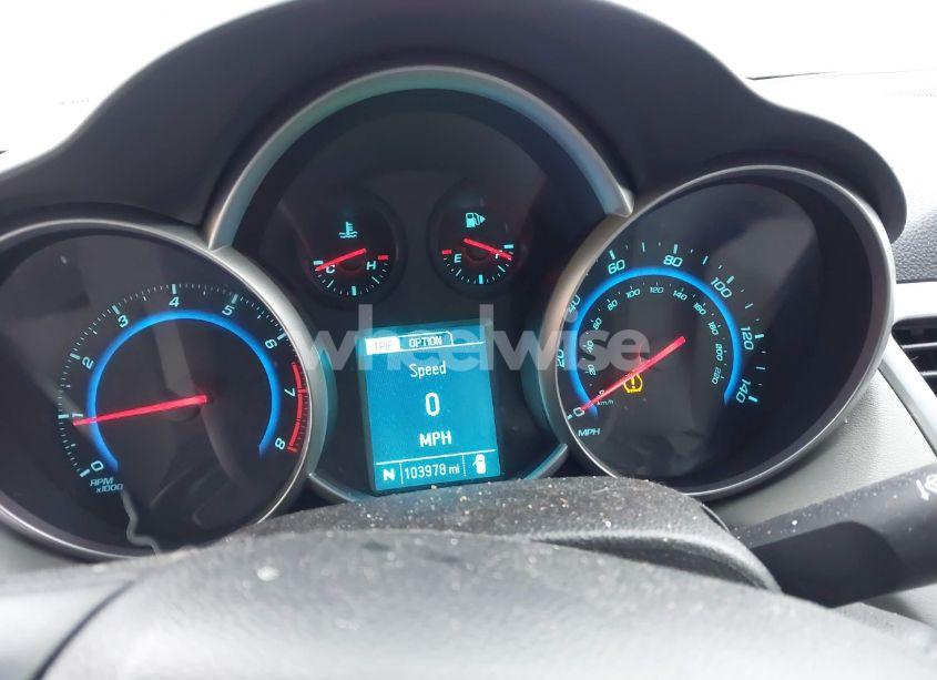 Photo 7 of 2015 Chevrolet Cruze LS AUTO (VIN 1G1PA5SH6F7240786)