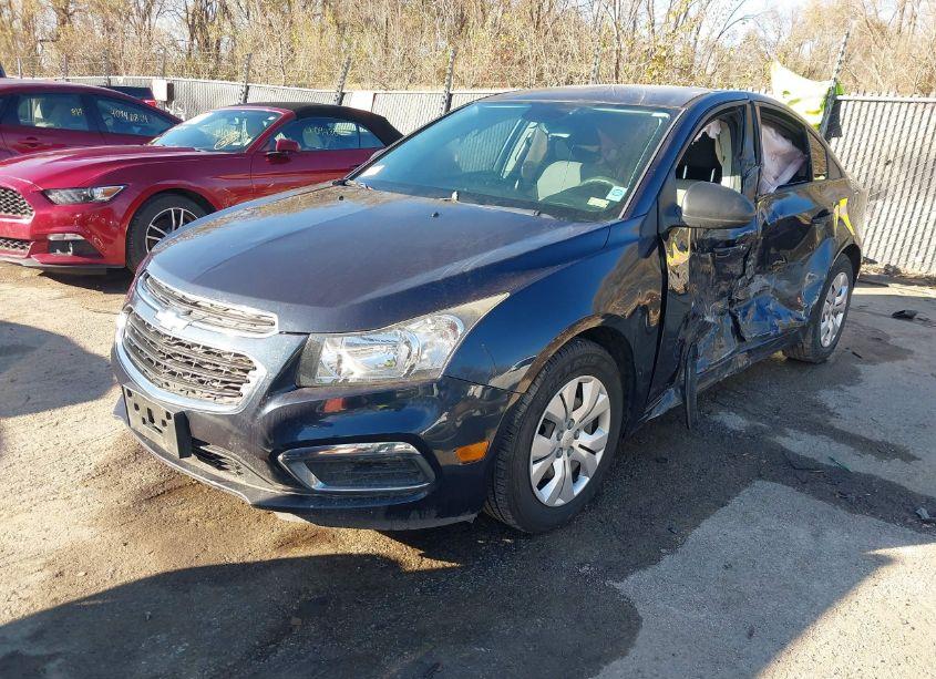 Photo 2 of 2015 Chevrolet Cruze LS AUTO (VIN 1G1PA5SH6F7274761)