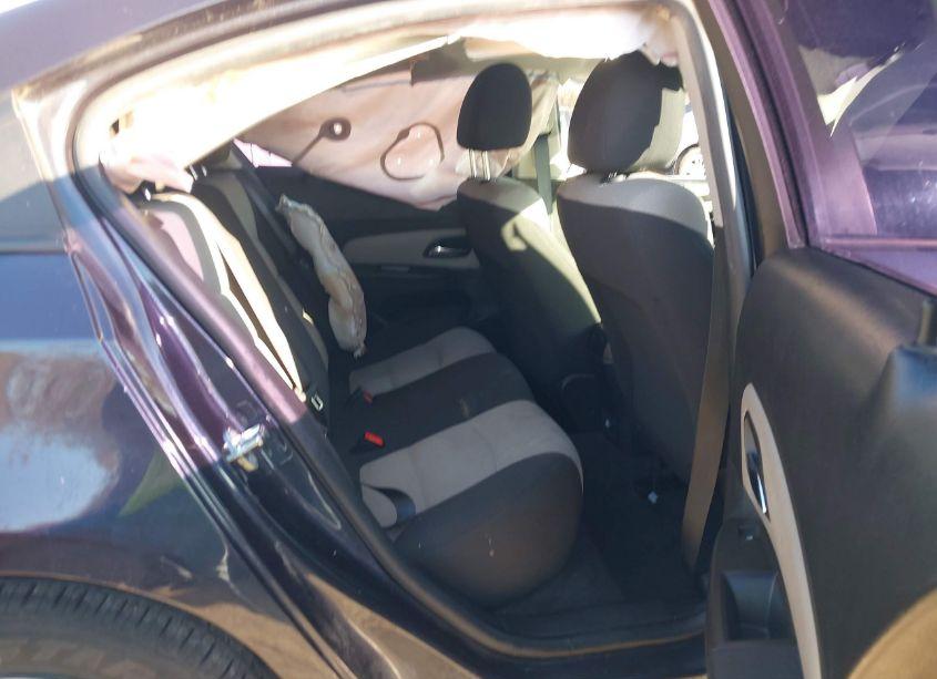 Photo 8 of 2015 Chevrolet Cruze LS AUTO (VIN 1G1PA5SH6F7274761)