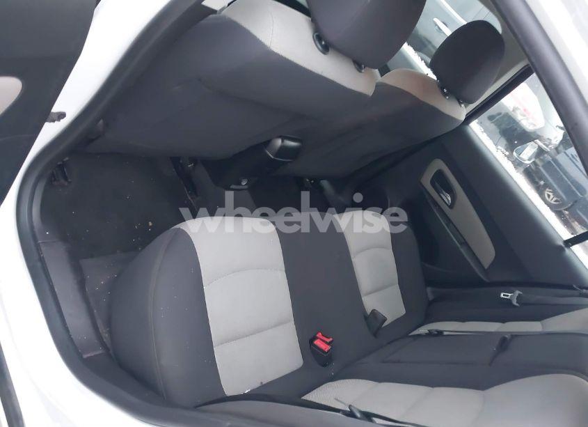 Photo 8 of 2013 Chevrolet Cruze LS AUTO (VIN 1G1PA5SH7D7189764)