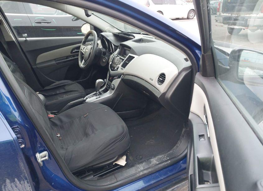 Photo 5 of 2013 Chevrolet Cruze LS AUTO (VIN 1G1PA5SH7D7290366)