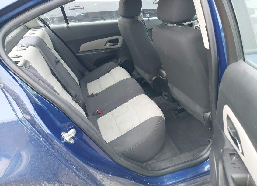 Photo 8 of 2013 Chevrolet Cruze LS AUTO (VIN 1G1PA5SH7D7290366)