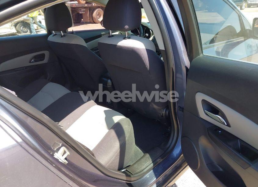 Photo 8 of 2014 Chevrolet Cruze LS AUTO (VIN 1G1PA5SH7E7139450)