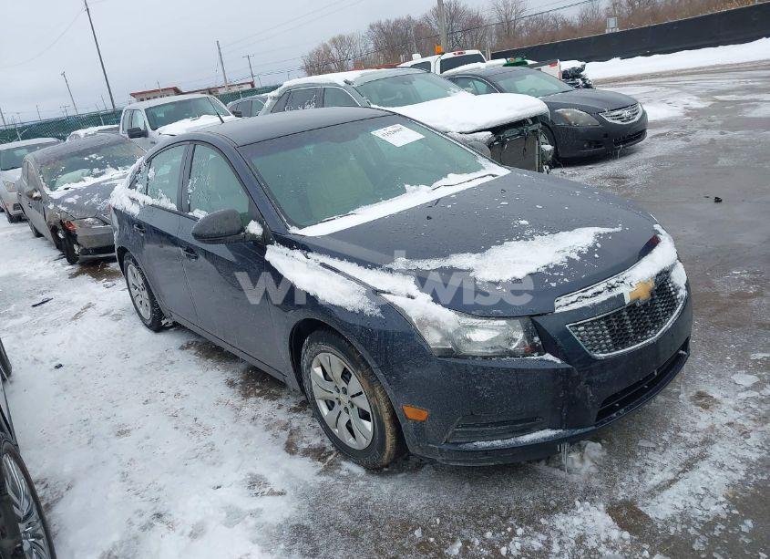 2014 Chevrolet Cruze LS AUTO (VIN 1G1PA5SH7E7142039) main photo