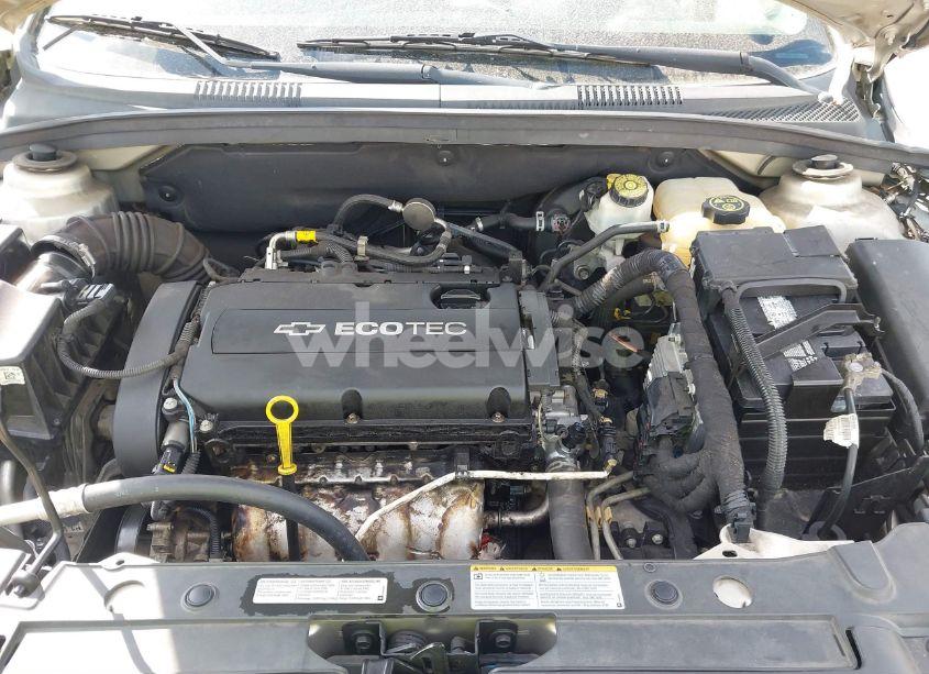 Photo 10 of 2014 Chevrolet Cruze LS AUTO (VIN 1G1PA5SH7E7189751)