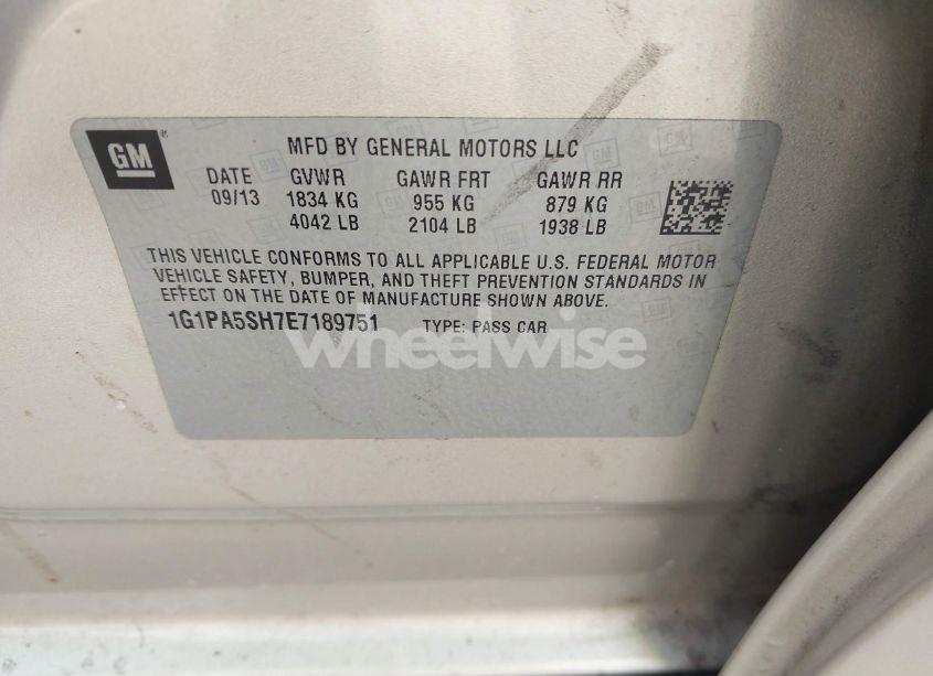 Photo 9 of 2014 Chevrolet Cruze LS AUTO (VIN 1G1PA5SH7E7189751)