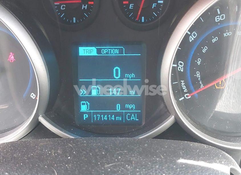 Photo 7 of 2014 Chevrolet Cruze LS AUTO (VIN 1G1PA5SH7E7208234)