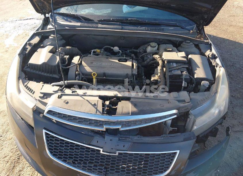 Photo 10 of 2014 Chevrolet Cruze LS AUTO (VIN 1G1PA5SH7E7259569)