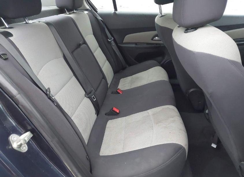 Photo 8 of 2014 Chevrolet Cruze LS AUTO (VIN 1G1PA5SH7E7319107)