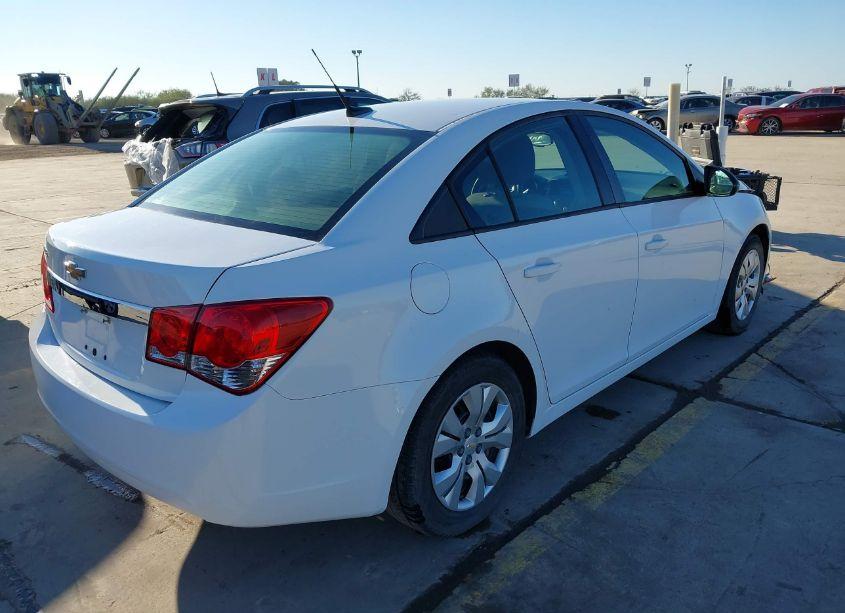 Photo 4 of 2014 Chevrolet Cruze LS AUTO (VIN 1G1PA5SH7E7335856)