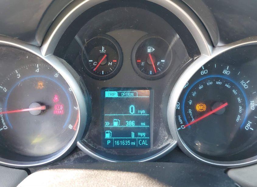 Photo 7 of 2014 Chevrolet Cruze LS AUTO (VIN 1G1PA5SH7E7335856)