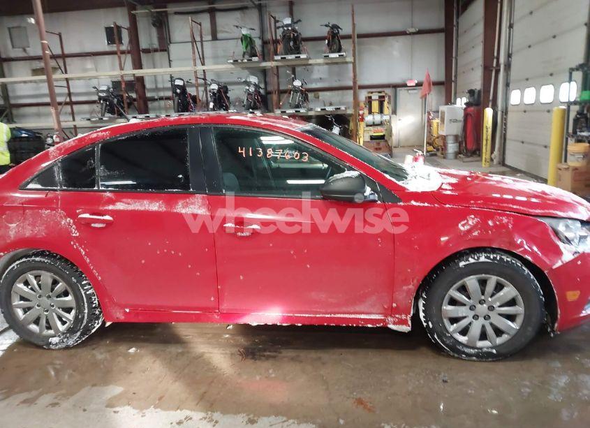 Photo 13 of 2014 Chevrolet Cruze LS AUTO (VIN 1G1PA5SH7E7343357)
