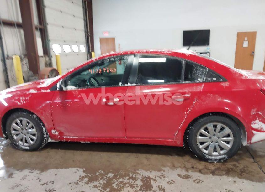 Photo 14 of 2014 Chevrolet Cruze LS AUTO (VIN 1G1PA5SH7E7343357)