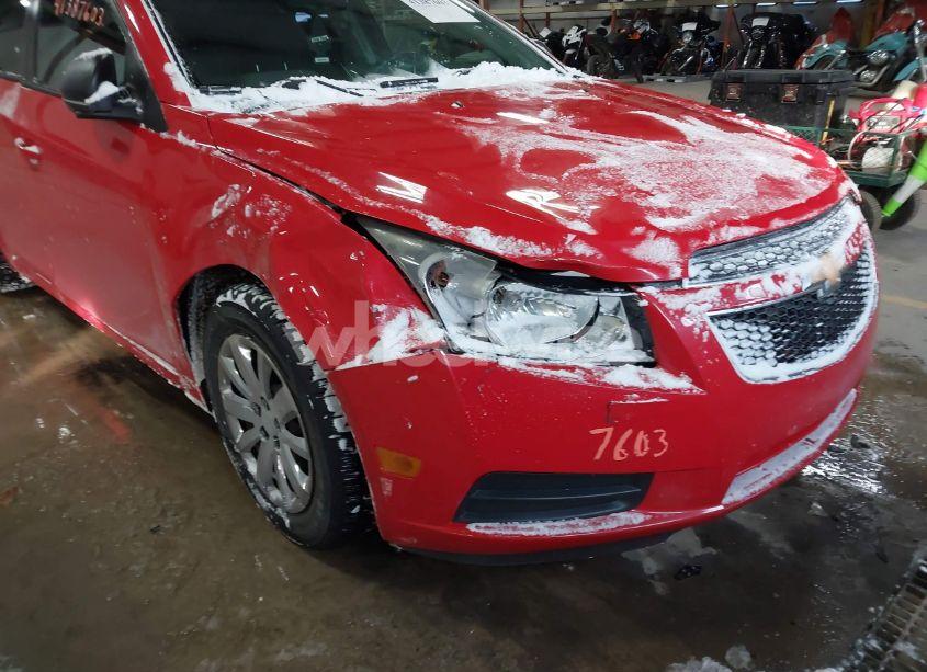 Photo 6 of 2014 Chevrolet Cruze LS AUTO (VIN 1G1PA5SH7E7343357)