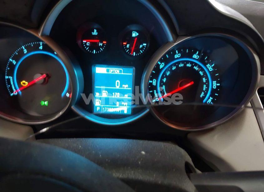 Photo 7 of 2014 Chevrolet Cruze LS AUTO (VIN 1G1PA5SH7E7343357)