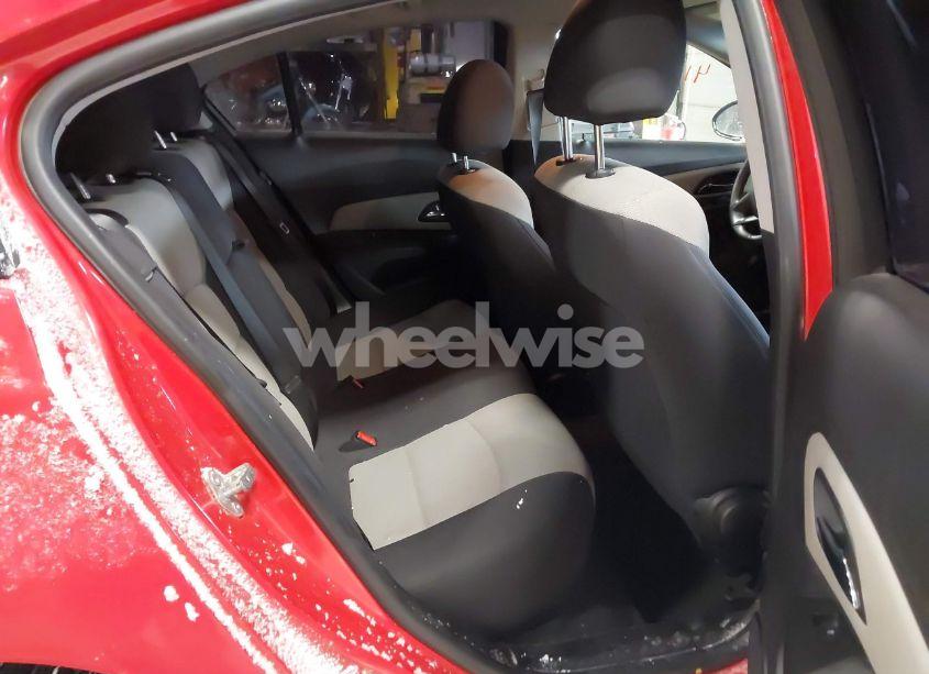 Photo 8 of 2014 Chevrolet Cruze LS AUTO (VIN 1G1PA5SH7E7343357)