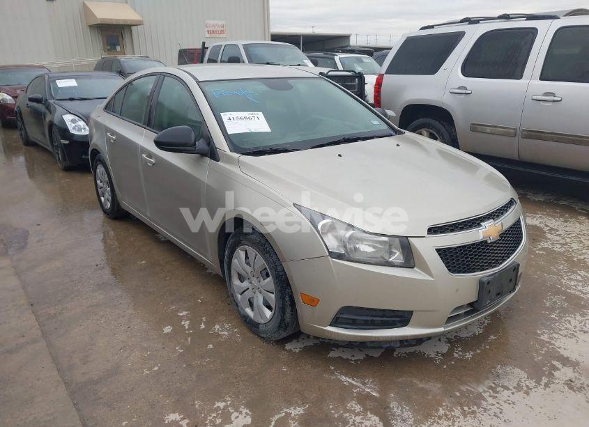 2014 Chevrolet Cruze LS AUTO (VIN 1G1PA5SH7E7351586) main photo