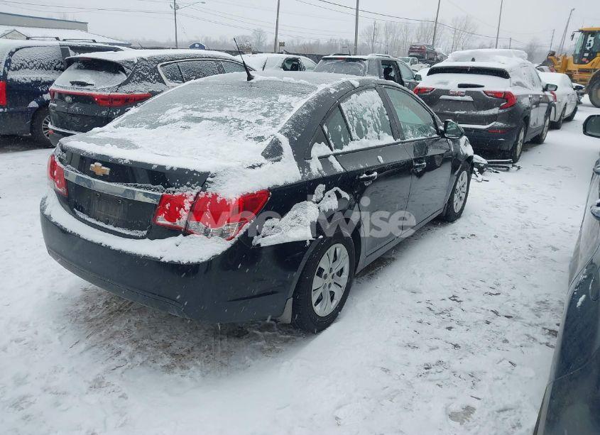 Photo 4 of 2014 Chevrolet Cruze LS AUTO (VIN 1G1PA5SH7E7458783)