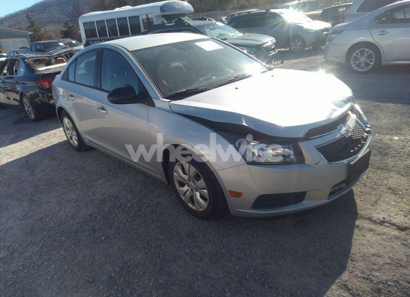 2014 Chevrolet Cruze LS AUTO (VIN 1G1PA5SH7E7476295) main photo