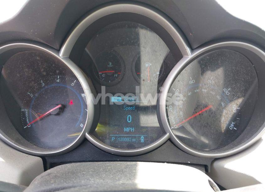 Photo 7 of 2015 Chevrolet Cruze LS AUTO (VIN 1G1PA5SH7F7100360)