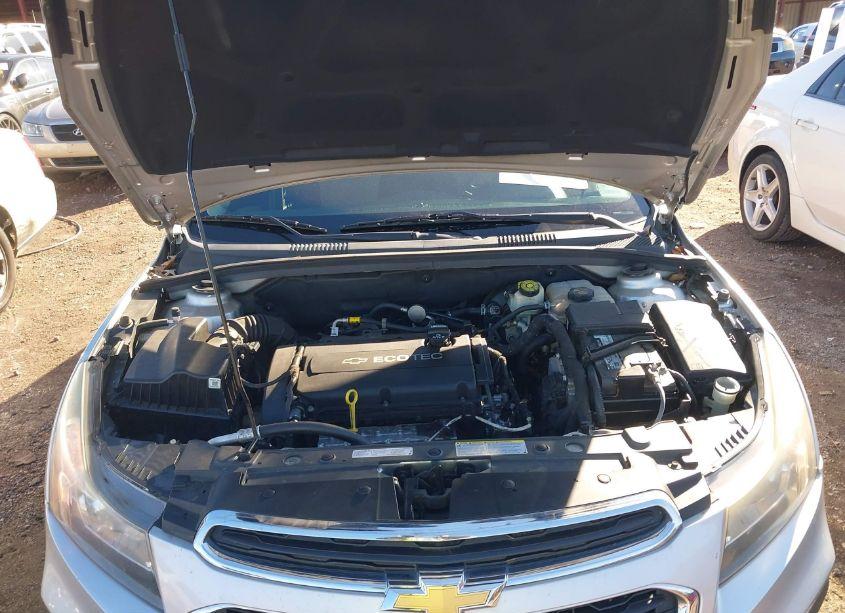Photo 10 of 2015 Chevrolet Cruze LS AUTO (VIN 1G1PA5SH7F7143192)