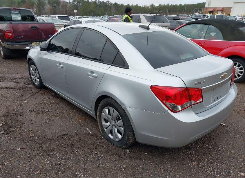 Photo 3 of 2015 Chevrolet Cruze LS AUTO (VIN 1G1PA5SH7F7143192)