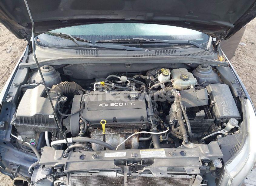 Photo 10 of 2015 Chevrolet Cruze LS AUTO (VIN 1G1PA5SH7F7296462)