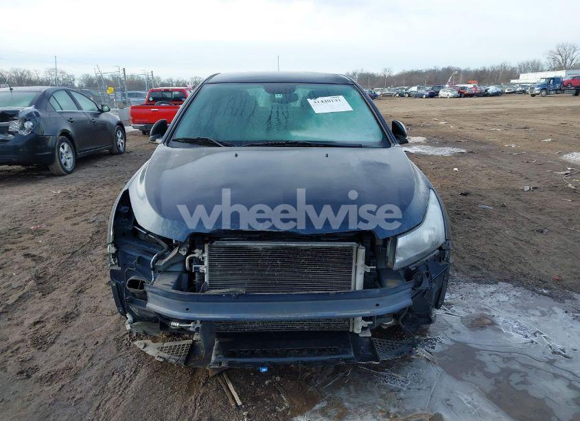 Photo 13 of 2015 Chevrolet Cruze LS AUTO (VIN 1G1PA5SH7F7296462)