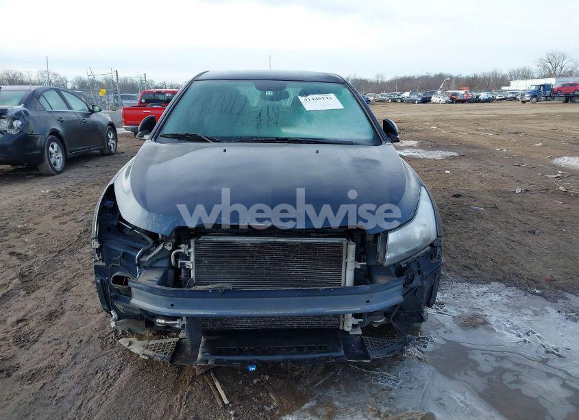 Photo 6 of 2015 Chevrolet Cruze LS AUTO (VIN 1G1PA5SH7F7296462)