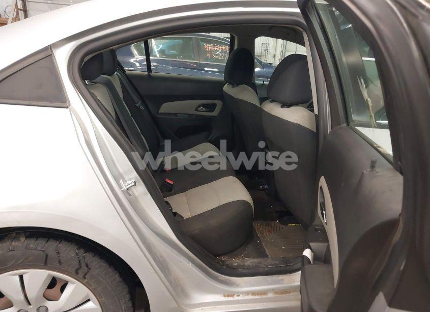 Photo 8 of 2015 Chevrolet Cruze LS AUTO (VIN 1G1PA5SH7F7299328)