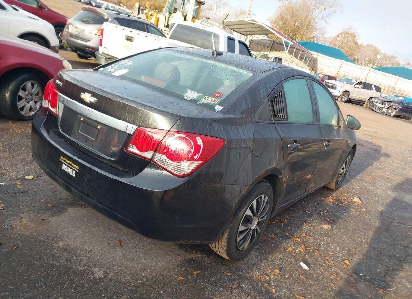 Photo 4 of 2013 Chevrolet Cruze LS AUTO (VIN 1G1PA5SH8D7160001)