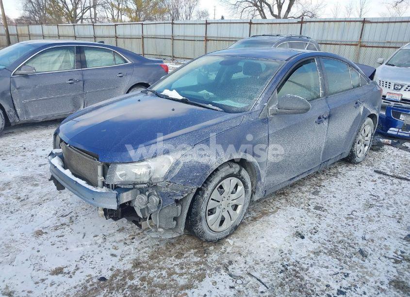 Photo 2 of 2013 Chevrolet Cruze LS AUTO (VIN 1G1PA5SH8D7176246)