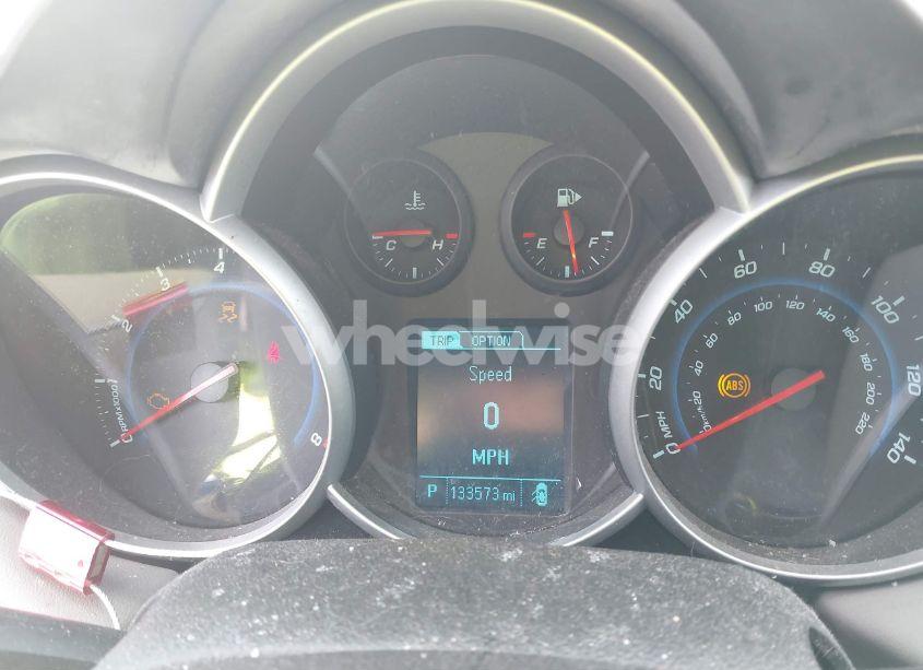 Photo 7 of 2013 Chevrolet Cruze LS AUTO (VIN 1G1PA5SH8D7176246)