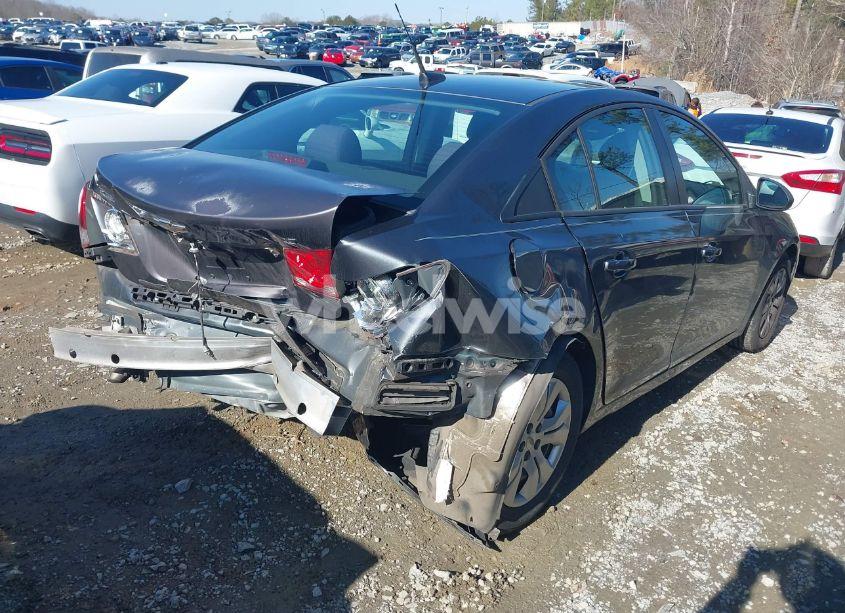 Photo 4 of 2013 Chevrolet Cruze LS AUTO (VIN 1G1PA5SH8D7185030)