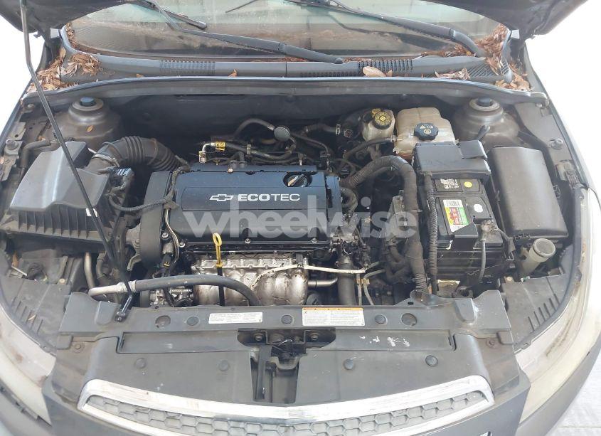 Photo 10 of 2013 Chevrolet Cruze LS AUTO (VIN 1G1PA5SH8D7222030)