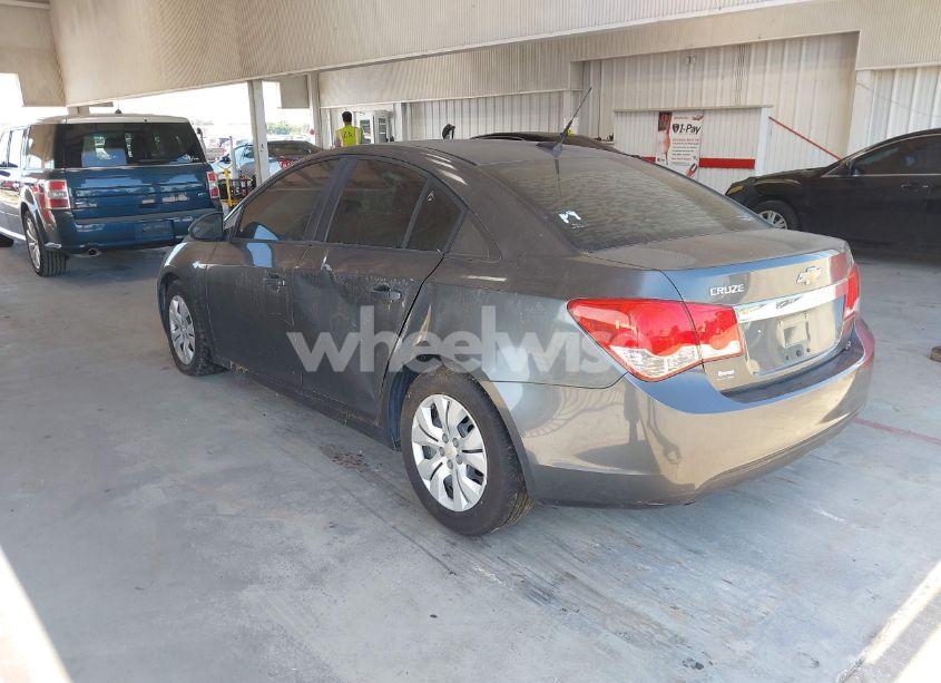 Photo 3 of 2013 Chevrolet Cruze LS AUTO (VIN 1G1PA5SH8D7222030)