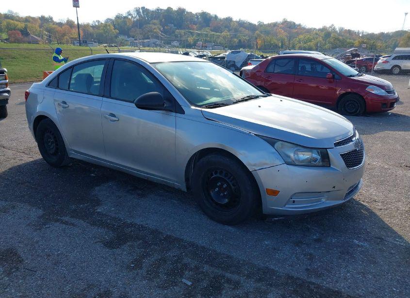 2013 Chevrolet Cruze LS AUTO (VIN 1G1PA5SH8D7231732) main photo