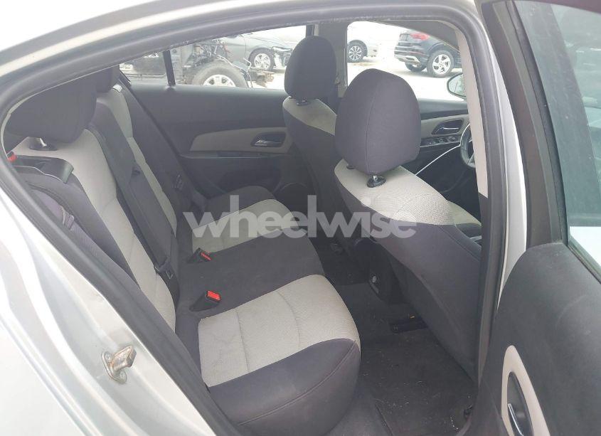 Photo 8 of 2013 Chevrolet Cruze LS AUTO (VIN 1G1PA5SH8D7245369)