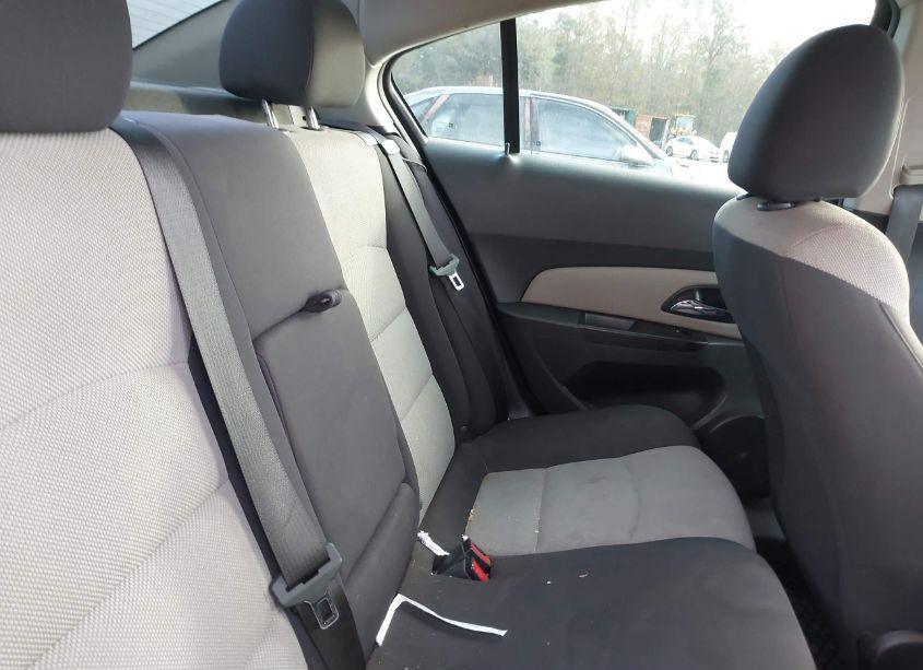 Photo 8 of 2014 Chevrolet Cruze LS AUTO (VIN 1G1PA5SH8E7152420)