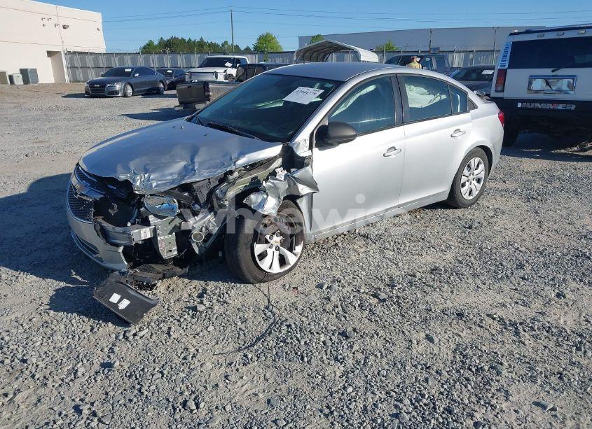 Photo 2 of 2014 Chevrolet Cruze LS AUTO (VIN 1G1PA5SH8E7169475)