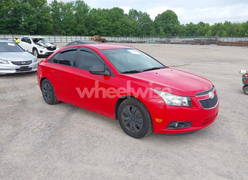 2014 Chevrolet Cruze LS AUTO (VIN 1G1PA5SH8E7173672) main photo