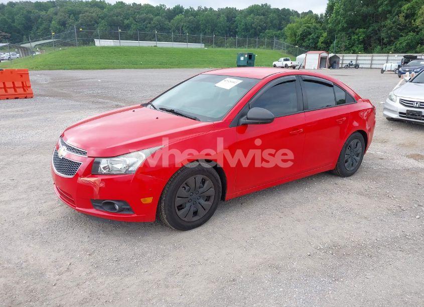 Photo 2 of 2014 Chevrolet Cruze LS AUTO (VIN 1G1PA5SH8E7173672)