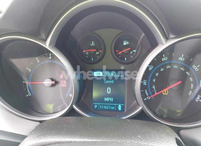 Photo 7 of 2014 Chevrolet Cruze LS AUTO (VIN 1G1PA5SH8E7173672)