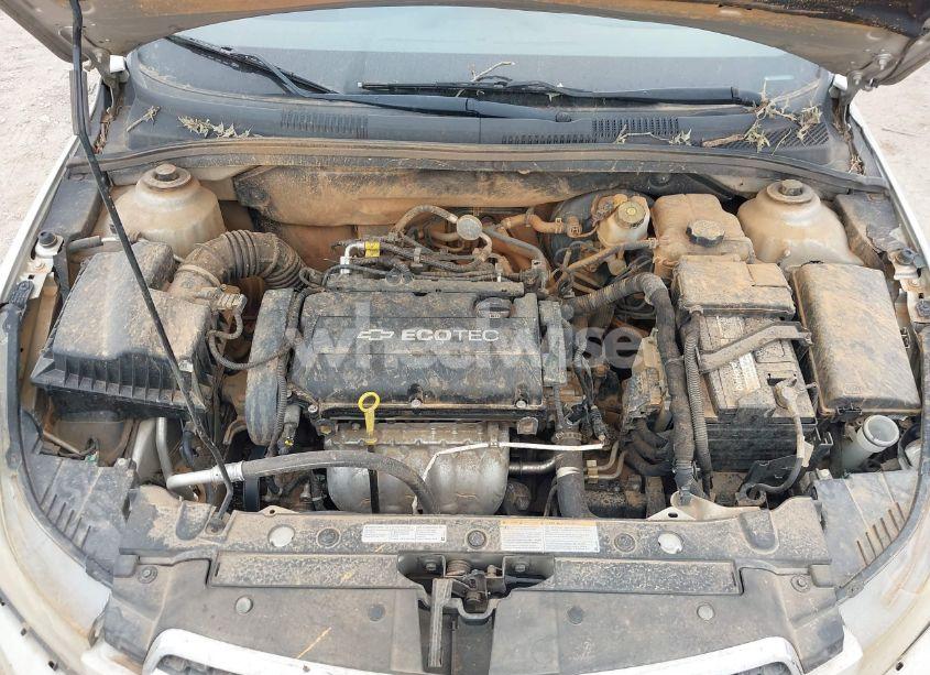 Photo 10 of 2014 Chevrolet Cruze LS AUTO (VIN 1G1PA5SH8E7211594)