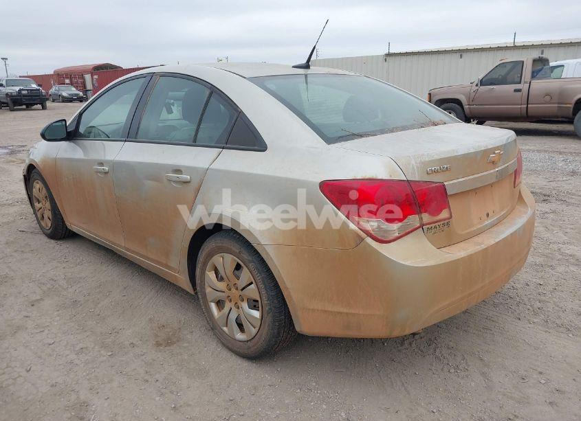 Photo 3 of 2014 Chevrolet Cruze LS AUTO (VIN 1G1PA5SH8E7211594)