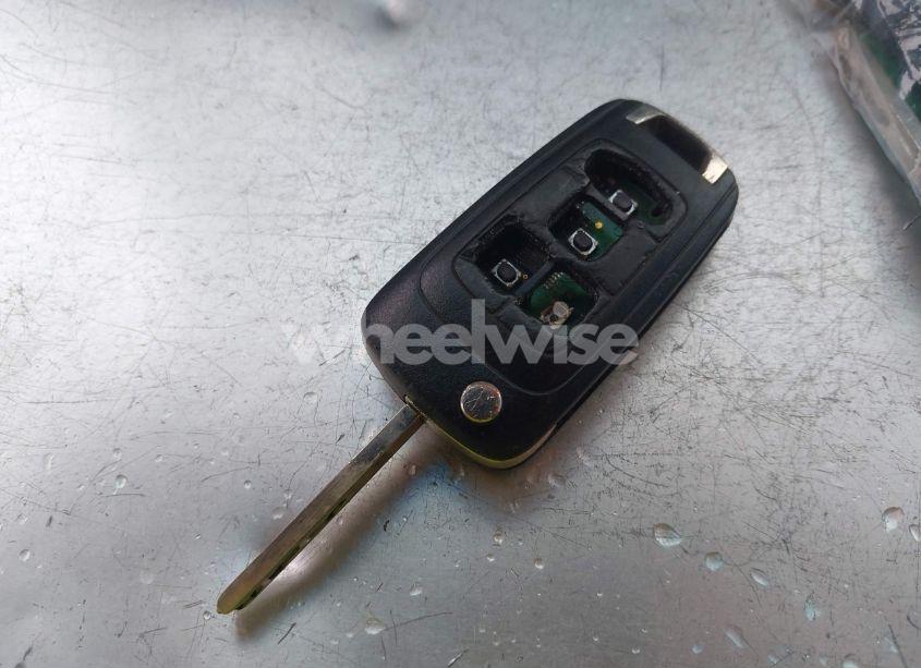 Photo 11 of 2014 Chevrolet Cruze LS AUTO (VIN 1G1PA5SH8E7243705)