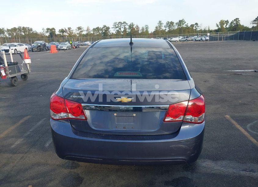 Photo 17 of 2014 Chevrolet Cruze LS AUTO (VIN 1G1PA5SH8E7315096)