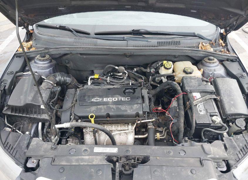 Photo 10 of 2014 Chevrolet Cruze LS AUTO (VIN 1G1PA5SH8E7345425)