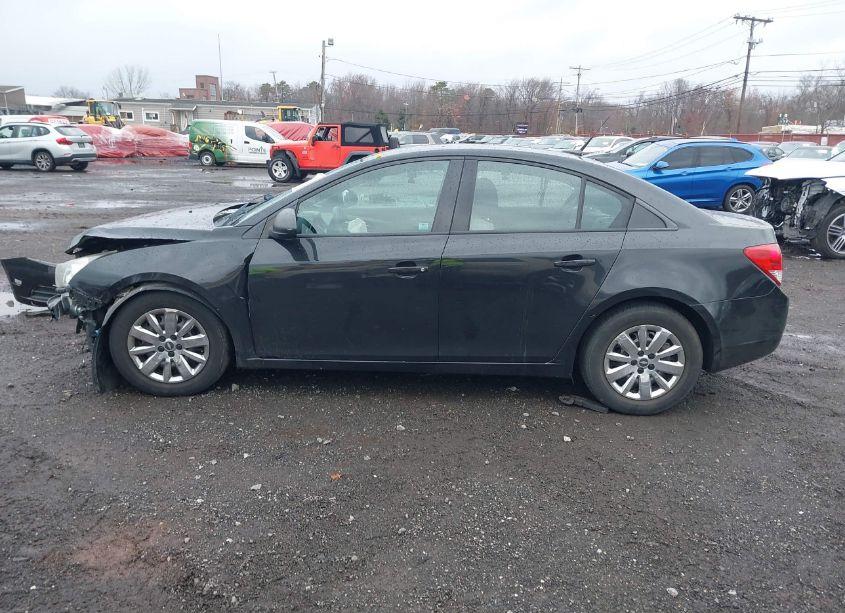 Photo 14 of 2014 Chevrolet Cruze LS AUTO (VIN 1G1PA5SH8E7406904)